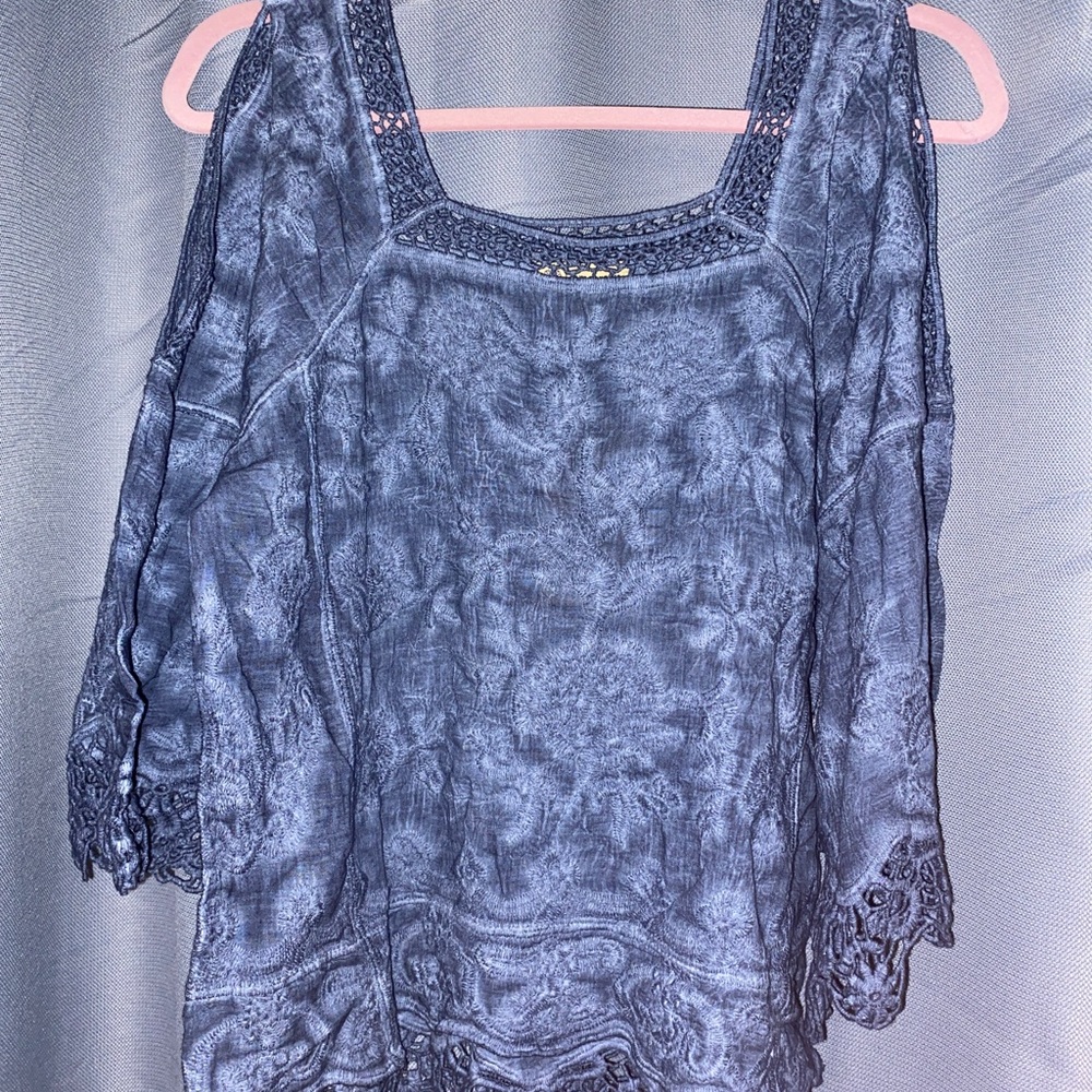 Brand new women’s Democracy shirt. - Picture 4 of 5